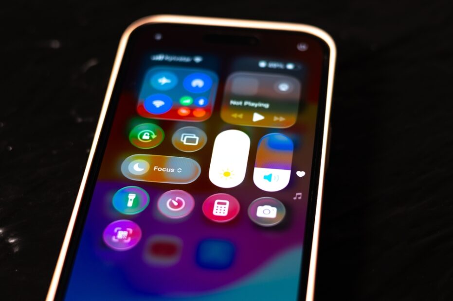 Beta pubbliche di iOS 27 e Siri AI