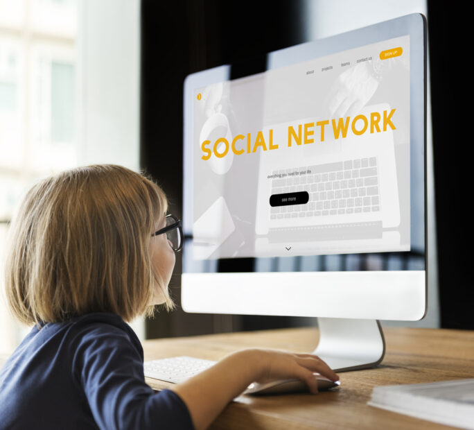 Rappresentazione grafica dei social media e dei minori