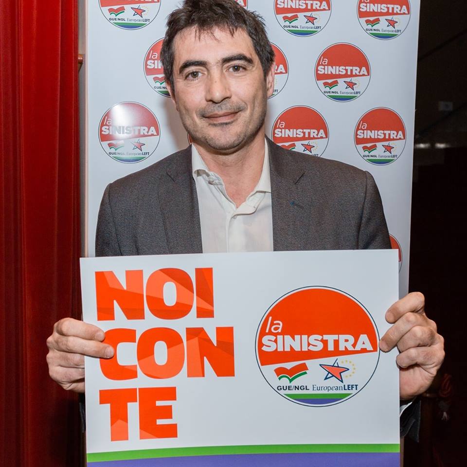 Nicola Fratoianni durante un intervento pubblico