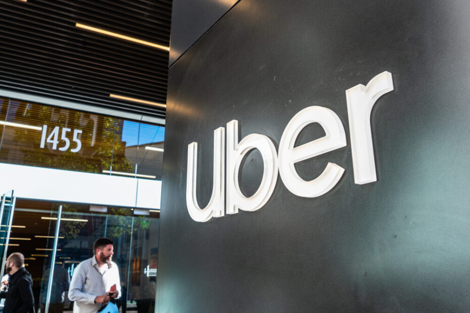 Uber multata per sospensioni di autisti