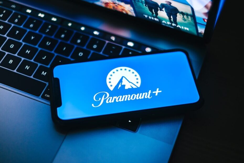 Paramount offre concessioni per fusione con Warner Bros.