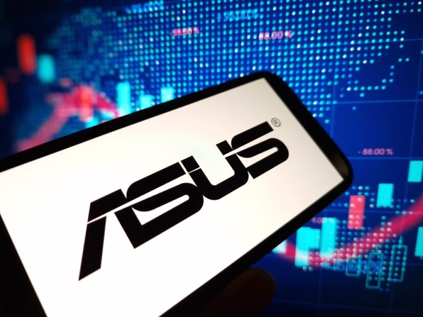 Asus Zenbook 14 (2026) in un ambiente di lavoro