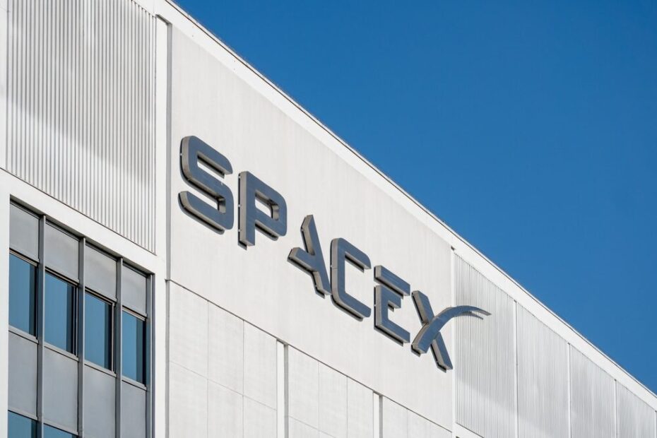 Elon Musk annuncia donazione di azioni SpaceX