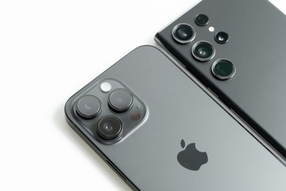 Confronto fotocamere iPhone 18 Pro vs Samsung Galaxy S26 Ultra